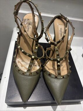 Valentino Olive Rockstud Pumps
